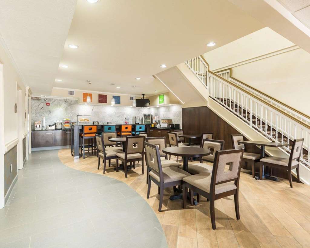 Econo Lodge Inn & Suites East Houston I-10 Restaurant foto