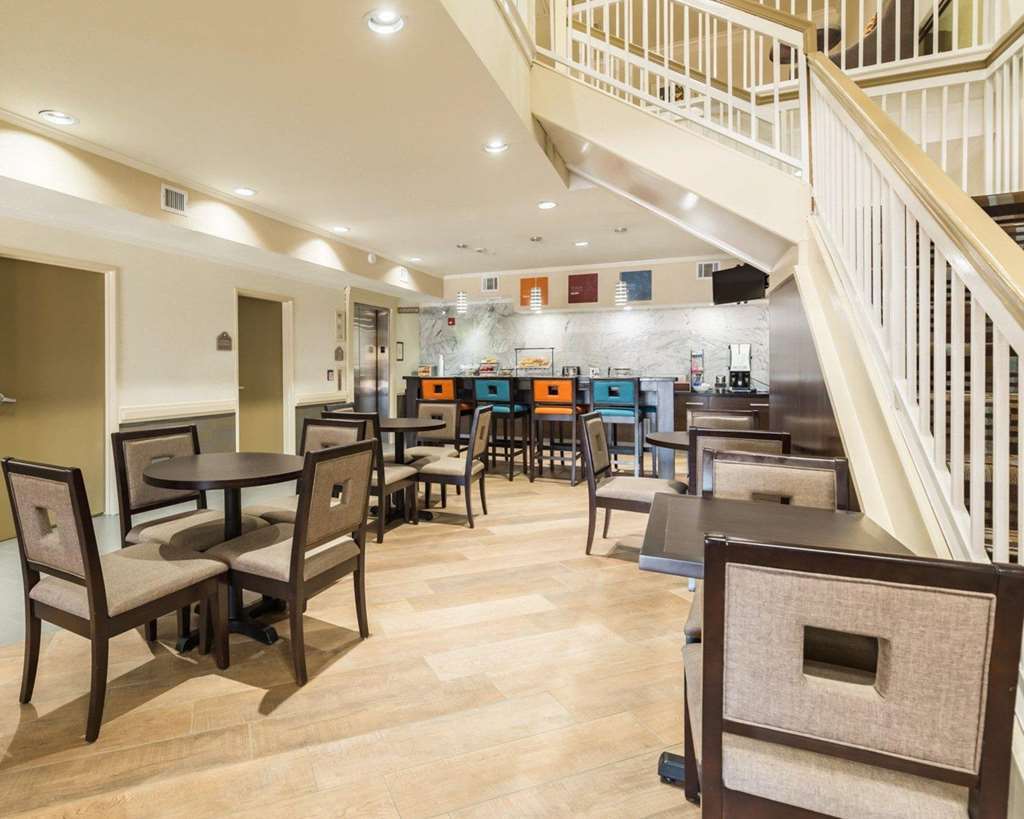 Econo Lodge Inn & Suites East Houston I-10 Restaurant foto
